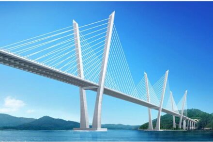 세계 최초 설계 반영 UHPC 사장교 — 조발대교（2011）